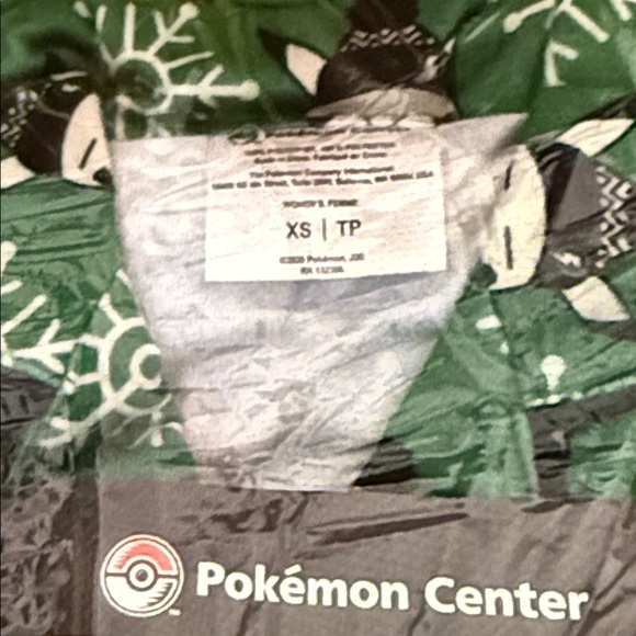 Pokemon Center Pikachu Snowflake Top & Bottom Pajama Sets Women’s XS Brand New - Picture 3 of 3